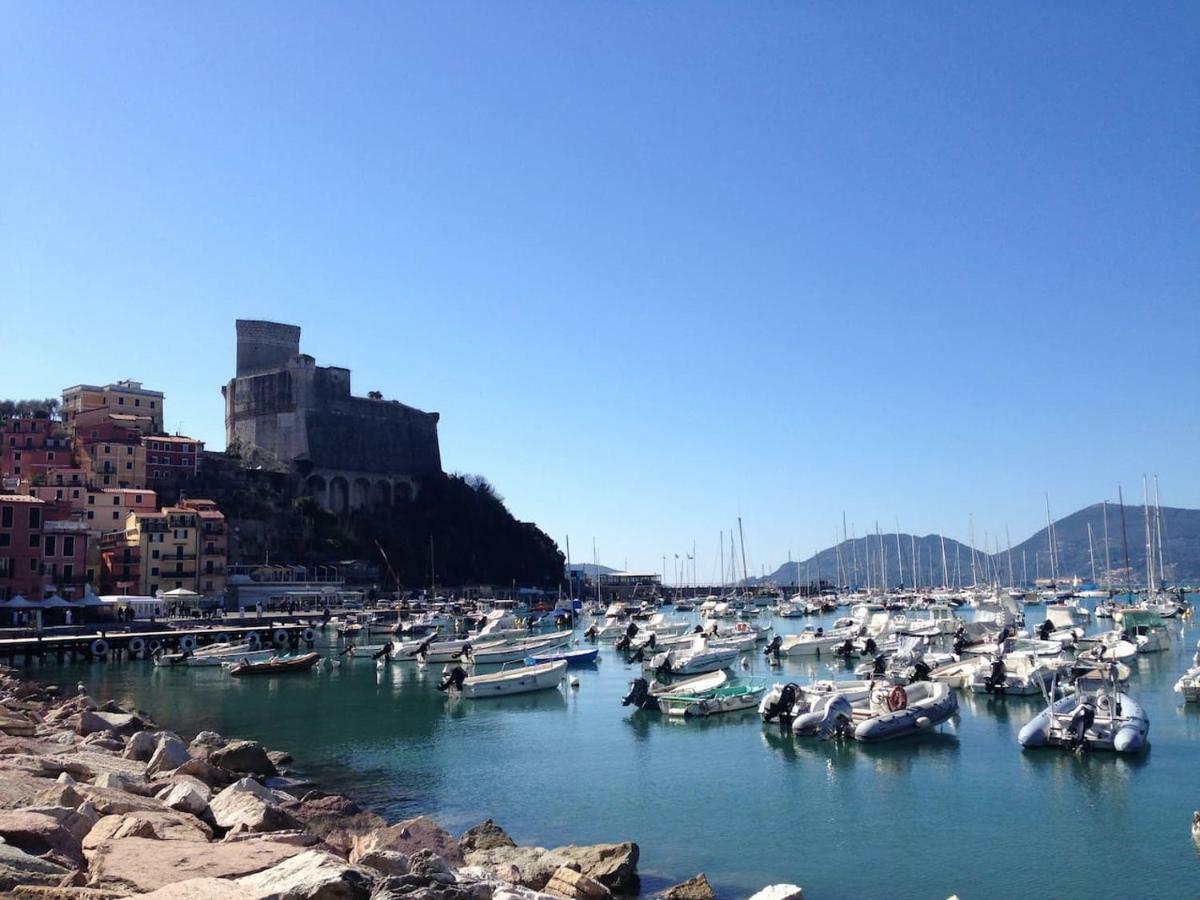 A Little Gem In The Old City Center... Lerici Exterior photo